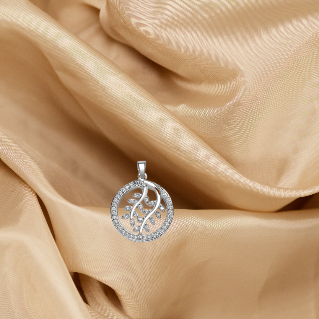 925 Silver Evergreen Leaf Pendant